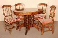 Ausziehtisch, deutsch, um 1880/90, GrÜnderzeit, Fuß 5-sÄulig, reiche Drechselarbeit, 4 AuslegerfÜße, diese 4-fach geschwungen, ...