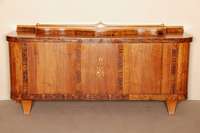 Sideboard, deutsch, um 1928/30, Korpus Eiche und Hartholz, Furnier rahmenhaft aufgefaßt, kaukasisch Wurzelnußfurnier gespiegelt verlegt, Inlets ...