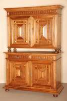 Aufsatzschrank, mitteldeutsch, um 1880/90, eklektizistisch, mit FrÜhrenaissanceelementen und klassischen Motiven, komplett auf Rahmen gearbeitet, ...