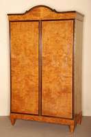 JungmÄdchenschlafzimmerschrank, deutsch, um 1910/12, hervorragende Verarbeitung, Buche und Eiche massiv, Front mit Rahmenleistenfassung, ...