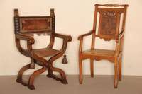 Scheren- bzw. Luthersessel, deutsch, um 1860 , Nußbaum massiv, RÜckenlehne und SitzflÄche mit dickem geprÄgtem BÜffelleder, dekorative ...