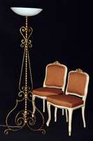 2 AblegestÜhle, Frankreich, um 1920/30, Barockstil, Korpus Buche massiv, gerieft, Schnitzereien mit Muschel bzw. Rosen aus dem Vollholz, diese ...