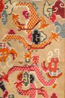 Drachenteppich Tibet antik, Tibet, um 1900/1910, Wolle auf Baumwolle, ca. 155 x 98 cm, Schätzwert: 2100.- EURO, EHZ: 2-3