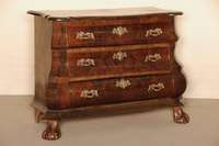 Barockstilkommode, Holland, um 1950/60, Korpus Weichholz/Hartholz, z.T. Wurzelnußfurnier gespiegelt, schÖnes Furnierbild, Kanten abgeflacht, ...