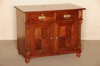 Halbschrank, deutsch, um 1890, GrÜnderzeit, Korpus Weichholz, Nußbaum furniert, z.T. Wurzelfurnier, auf eckigen FÜßen, TÜrfÜllungen gerahmt ...