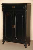 Vertiko, deutsch, um 1860, Louis-Philippe, auf stark gebogenen FÜßen, TÜrfÜllungen eingerahmt mit profilierten abgeschrÄgten Lisenen, in ...