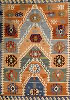 Gebetskelim Bergama alt, TÜrkei, um 1930, Wolle auf Wolle, ca. 144 x 119 cm, SchÄtzwert: 2200.- EURO, EHZ: 2, enden untergenÄht