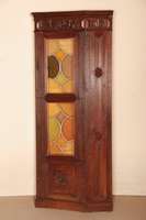 Eckschrank, Holland, um 1890, Eiche massiv, im Renaissancestil, Lisenen gerillt, Kopf mit aufwendiger Rocaillen- und Akanthusblattschnitzerei, ...