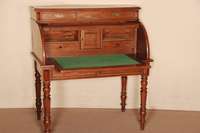 Schreibtisch mit Rollo, Holland, um 1880, Willhelm III, Korpus Eiche, z.T. furniert, auf gedrechselten Beinen, unter der Arbeitsplatte 2 ...