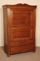 Schrank, deutsch, um 1850, Eiche massiv, 1 -tÜrig, unten eine Schublade, Ecken mit gedrechselten 3/4-SÄulen aufgesetzt, TÜr optisch als ...