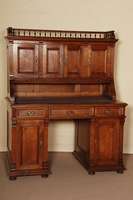 Schreibtisch mit Aufsatz, deutsch, um 1880, GrÜnderzeit, Eiche massiv, auf gedrÜckten KugelfÜßen, schÖne profilierte Fußleiste Lisenen oben ...