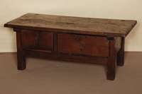 Couchtisch, Frankreich, um 1740/60, Kastanie und Eiche massiv, ehemaliger Bezahltisch, eckige Beine gekÜrzt (ca. 6 cm), hohe Zarge mit 2 großen ...