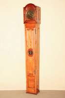 Standuhr, deutsch, GehÄuse um 1720/30, Eiche massiv, sogenanntes Lindenfelser GehÄuse, Kopf und Korpus ursprÜnglich nicht zusammengehÖrend, ...