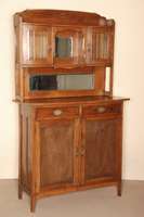 KÜchenbuffet, Holland, um 1910, Eiche massiv , z.T. furniert, auf eckigen Beinen, unter der Arbeitsplatte 2 Schubladen, Mittelteil mit ...