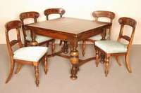 Ausziehtisch, deutsch, um 1910, Eiche massiv , auf Rahmen gearbeitet, Balusterbeine, vielfach gerillt, Anspielung auf Renaissance, stÄrkere ...