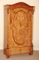 Schrank, deutsch, um 1860, Louis-Philippe, Korpus Weichholz, furniert mit ausgesuchten WurzelhÖlzern, sehr schÖne Maserung, abgeschrÄgte Ecken, ...