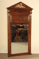 Großer Spiegel, deutsch, um 1870, Empirestil , Korpus Weichholz, Mahagonifurnier, mit original Spitzgiebel, aufwendige Bronzeapplikationen, ...