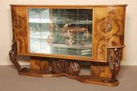 Anrichte bzw. Tressoir, Frankreich, um 1920, ArtDeco, Korpus Weichholz, z.T. Tischlerplatte, furniert mit ausgesuchtem Wurzelnußfurnier, auf ...