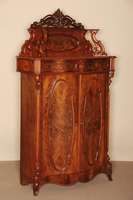 Vertiko, deutsch, um 1860/70, Louis-Philippe , Korpus Weichholz, Mahagonifurnier gespiegelt , auf Rahmen gearbeitet, original Aufsatz mit ...