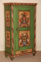 Bauernschrank, deutsch, um 1840/50, Weichholz massiv, bemalt, vorstellend Vasen mit Blumen, 1-tÜrig, Lisenen kanneliert, Kopfleiste mehfach ...