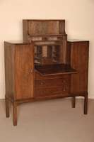 Sideboard mit Schreibfach, England, um 1920, ArtDeco, Eiche massiv, Eichfurnier, Schreibklappe innen mit Makasarfurnier, Innenleben mit einem ...