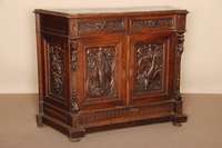 Anrichte, wohl Niederlande/Belgien, um 1840/60, ursprÜnglich als Jagdschrank konzipiert, Weichholz und Nußbaum massiv, auf Rahmen gearbeitet, ...