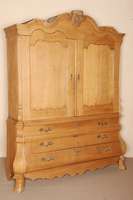 Prunkaufsatzschrank, Holland, um 1830/60, Eiche massiv, RÜckseite in mehrfachen Abschnitten zwischen 1860/1920 erneuert, BeschlÄge sekundÄr, ...