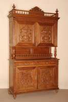 Aufsatzbuffet, Flandern, um 1890, Eiche massiv, 2-tÜriges seitlich kassettiertes gerades Unterteil mit 2 Schubladen, Mittelteil mit ...