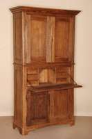 Schreibschrank, deutsch/Westfalen, um 1840, Eiche massiv, gerader Korpus, leicht abgerundete Kanten, Ober- und Unterteil mit jeweils 2 TÜren, ...