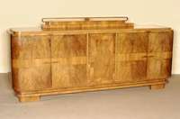 Anrichte, deutsch, um 1925, ArtDeco, Korpus Weichholz, Nussbaum furniert, sehr schÖnes Furnierbild, 5-tÜrig, darÜber 2 Ausziehplatten, 1 ...