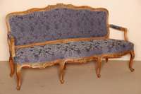 Sofa, deutsch, um 1870, Louis-XV-Stil, Eiche massiv, gebogene Beine, Arm- und RÜckenlehne, in der Mitte kleine BekrÖnung, restauriert, Bezug und ...