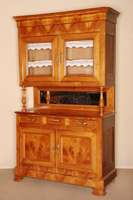 Louis-Philippe-Aufsatzschrank, Frankreich, um 1860/70, Korpus Weichholz und Eiche, Kirschbaum furniert, schÖnes Furnierbild, 2-tÜriges gerades ...