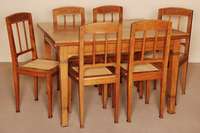 Ausziehtisch und 6 StÜhle, deutsch, um 1904/08 , Eiche massiv, komplett auf Rahmen gearbeitet, hervorragende meisterliche Verarbeitung, Zarge und ...
