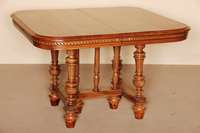 Ausziehtisch, Frankreich/Umkreis Dijon, um 1890, Buche und Kastanie massiv, FÜße sekundÄr, Balusterbeine, reiche Drechselarbeit , StÜtzteile ...
