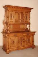 Aufsatzbuffet, deutsch, um 1880, GrÜnderzeit , Korpus Weichholz/Eiche massiv, z.T. furniert , Lisenen vorgesetzte gedrechselte VollsÄulen, ...