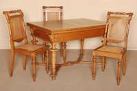 GrÜnderzeittisch, deutsch, um 1880/90, Eiche massiv, komplett auf Rahmen gearbeitet, reiche Drechselarbeit, SpÄtrenaissancestil mit ...