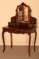 Damenschreib- bzw. -schminktisch, deutsch, um 1885/90, 3. Barock, nach franzÖsischem Vorbild, Korpus Hartholz, Makasarfurnier, z.T. 4-fach ...