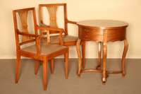 2 Stuhlsessel, deutsch, um 1905/10, nach englischem Vorbild von 1820/30, Kirschbaum massiv, Anspielung an das 2. Biedermeier, hervorragende ...