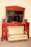 Sofa mit Umbau, deutsch, um 1900/05, Jugendstil, Korpus Hartholz, Mahagonifurnier von bester QualitÄt, Bronzeappliken reiner Jugendstil, Spiegel ...