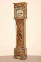 Standuhr, Frankreich, um 1780/1800, Korpus Eiche massiv, alte Fassung mit Chinoiserien auf grÜnem Grund, gold gehÖht, in sich 3-fach getreppt, ...