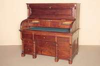 Großes RollbÜro, deutsch, um 1860, Louis -Philippe, Korpus Weichholz, z.T. Eiche, Eichefurnier, Inneneinrichtung mit zwei Schubladen, zwei ...