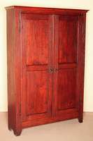 SpÄtbiedermeierschrank, deutsch, um 1860/70, z.T. auf Rahmen gearbeitet, RÜcken Linde und Zierbelkiefer, Front und Seite Eiche massiv, rÖtlich ...