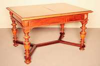Gründerzeitausziehtisch, deutsch, um 1880/90, Korpus Weichholz und Buche massiv, Wurzelnußfurnier, z.T. gespiegelt bzw. doppelt gespiegelt verlegt, ...