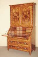 3-schübiger Aufsatzsekretär, Kurpfalz/Raum Heidelberg/Mannheim, um 1770/80, Korpus Weichholz/Hartholz, ausgesuchtes Kernholz bei Innen- und ...