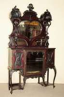 Prunkvitrine mit Spiegelaufsatz, England, um 1900, Chippendalestil, Mahagoni massiv, auf geschwungenen Hochbeinen, mit Ablage, Mitteltür verglast, ...