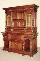Aufsatzbuffet, deutsch, um 1880, Gründerzeit, Korpus Eiche und Weichholz, Nußbaum- bzw. Wurzelnußfurnier, auf gedrückten Kugelfüßen, Lisenen in ...