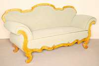 2-sitzer Couch, süddeutsch/wohl Baden, um 1835/40, Korpus Weichholz und Buche, Birnbaumfurnier, Rahmen 6-fach geschweift, Polsterung und Bezug ...