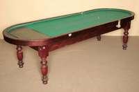 Bagatelle-Billard, deutsch/Belgien, 20er/30er Jahre, Buche und Linde auf Mahagoni gebeizt, wohl Steinplatten, grünes Feld original, Doppeloval, ...