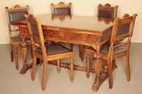 Gründerzeitprunktisch, süddeutsch/wohl Karlsruhe, um 1860/70, Nußbaum massiv bzw. Nußbaumfurnier, dieses gespiegelt bzw. doppelt gespiegelt ...