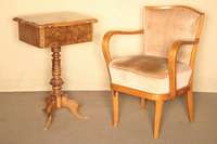Gründerzeit-Nähtisch, deutsch, um 1880/90, Nußbaum massiv bzw. Nußbaumfurnier gespiegelt bzw. doppelt gespiegelt verlegt, allseitig geschweift, ...